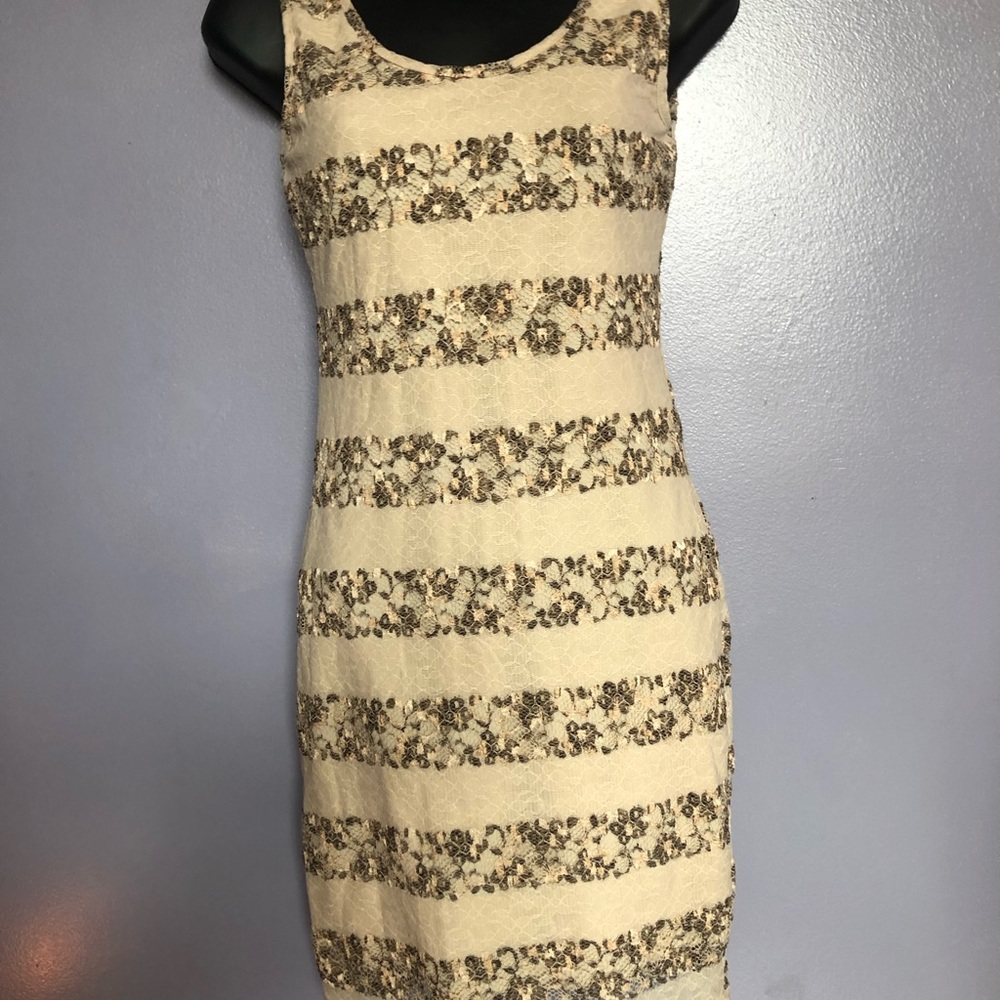 Body Central tight party dress size small